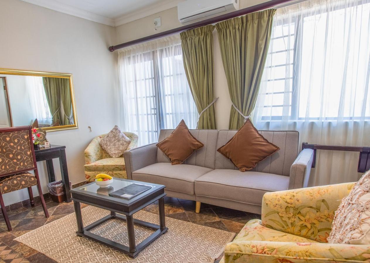 แอท เฮอริเทจ เฮาส์ Bed & Breakfast เซนต์ลูเซีย ภายนอก รูปภาพ