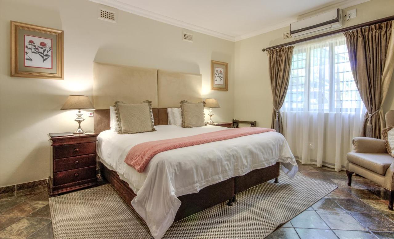 แอท เฮอริเทจ เฮาส์ Bed & Breakfast เซนต์ลูเซีย ภายนอก รูปภาพ
